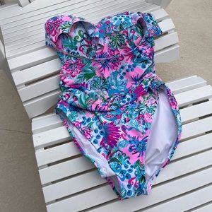 Rubyann One-Piece Swimsuit MANDEVILLA BABY
Size: 10